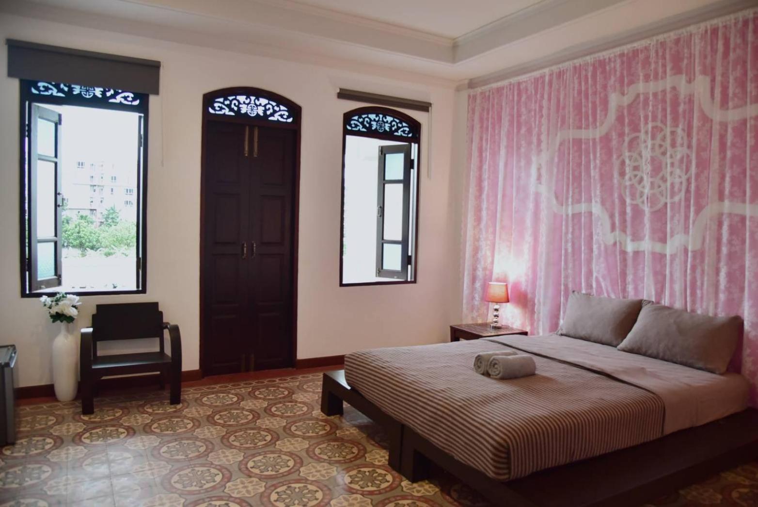 Botan Boutique Hotel Patong Exterior photo