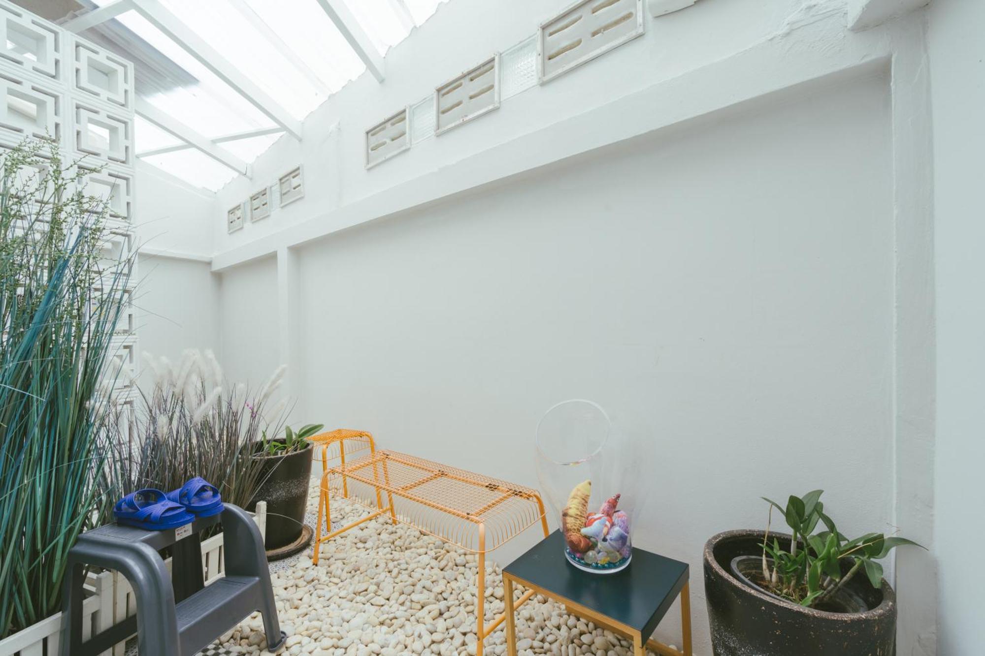 Botan Boutique Hotel Patong Exterior photo