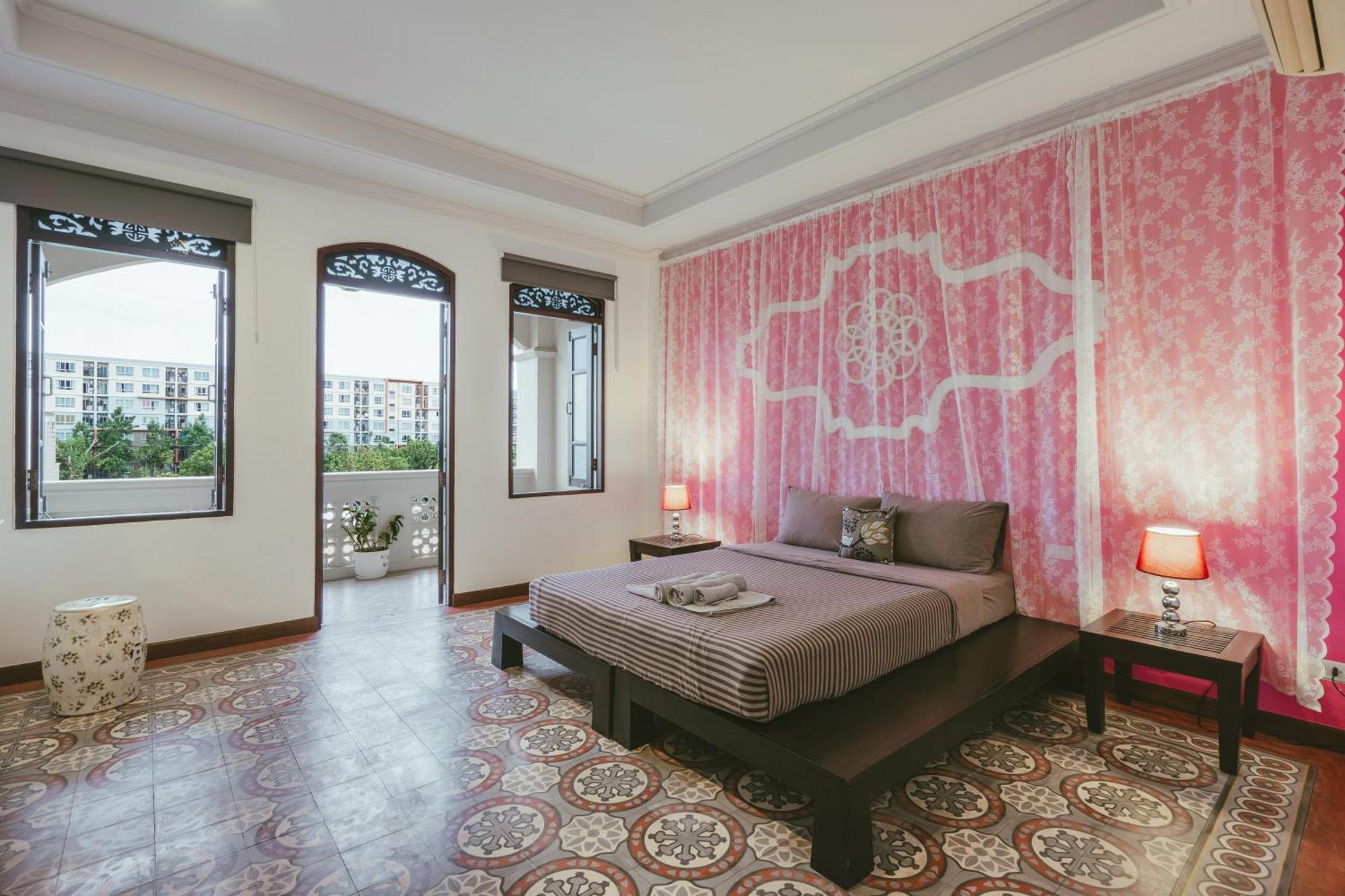 Botan Boutique Hotel Patong Exterior photo