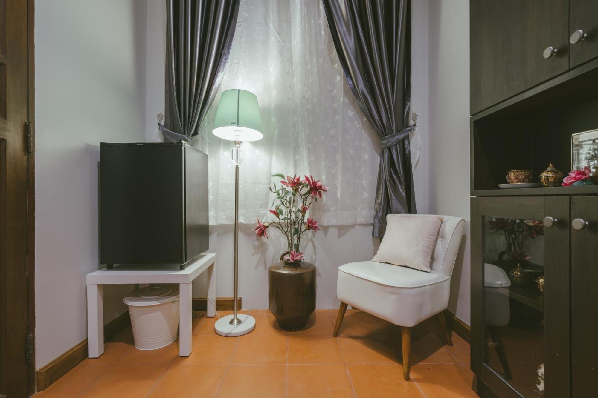 Botan Boutique Hotel Patong Exterior photo